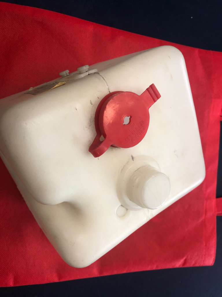 NOS 171955451 171955453 MK1+Scirocco washer bottle